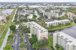 2238 N Cypress Bend Dr, Pompano Beach, FL 33069 - Photo 35