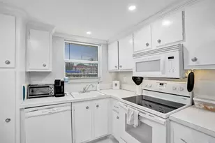 804 SE 7th St, Deerfield Beach, FL 33441 - Photo 35