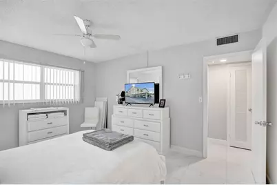 804 SE 7th St, Unit #106D, Deerfield Beach, FL 33441 - Photo 15