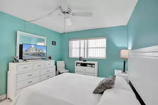 804 SE 7th St, Deerfield Beach, FL 33441 - Photo 9