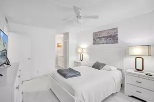 804 SE 7th St, Deerfield Beach, FL 33441 - Photo 17