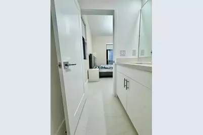 4915  Whispering Way, Fort Lauderdale, FL 33312 - Photo 31