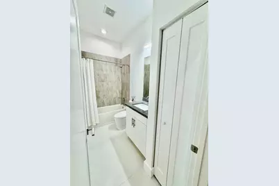 4915  Whispering Way, Fort Lauderdale, FL 33312 - Photo 35