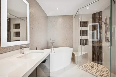 111 SE 8th Ave, Unit #1005, Fort Lauderdale, FL 33301 - Photo 11