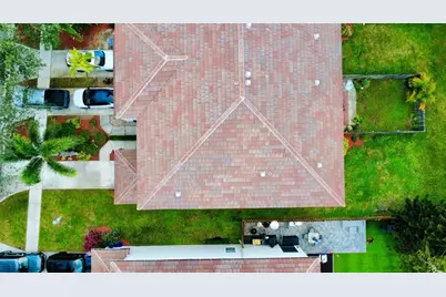 9675  Lago Dr, Boynton Beach, FL 33472 - Photo 3