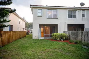 9675 Lago Dr, Boynton Beach, FL 33472 - Photo 17