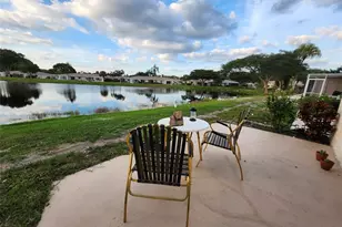 8777 Warwick Dr, Boca Raton, FL 33433 - Photo 9