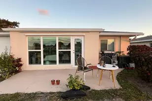 8777 Warwick Dr, Boca Raton, FL 33433 - Photo 7