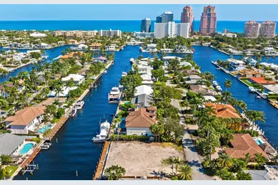 2823 NE 24th Place, Fort Lauderdale, FL 33305 - Photo 3