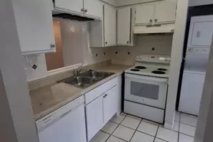 714 Gardens Dr, Pompano Beach, FL 33069 - Photo 3