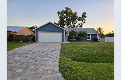 1074 SW Jennifer, Port Saint Lucie, FL 34953 - Photo 3