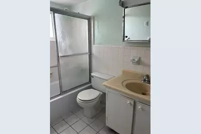 2050 NE 39th St, Unit #312E, Lighthouse Point, FL 33064 - Photo 7