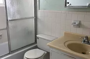 2050 NE 39th St, Lighthouse Point, FL 33064 - Photo 7