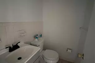 2050 NE 39th St, Lighthouse Point, FL 33064 - Photo 15