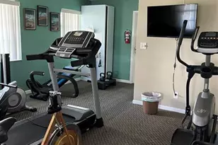 2050 NE 39th St, Lighthouse Point, FL 33064 - Photo 15