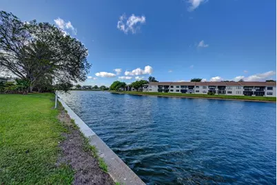 9807 NW 67th Court, Tamarac, FL 33321 - Photo 35