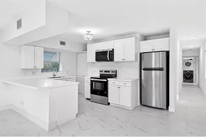 1214  Peak Rd, Lantana, FL 33462 - Photo 7