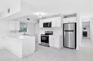 1214 Peak Rd, Lantana, FL 33462 - Photo 7