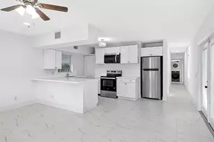 1214 Peak Rd, Lantana, FL 33462 - Photo 5