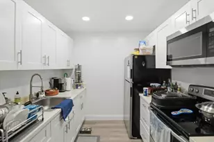 13300 SW 1st St, Pembroke Pines, FL 33027 - Photo 11