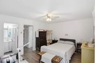 13300 SW 1st St, Pembroke Pines, FL 33027 - Photo 15