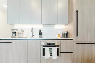 580 72nd St, Miami Beach, FL 33141 - Photo 11