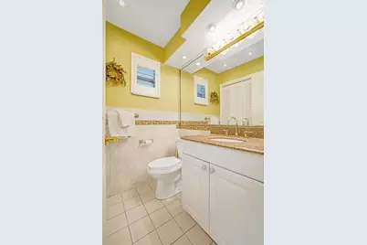 2500 NE 9th St, Unit #110, Fort Lauderdale, FL 33304 - Photo 13