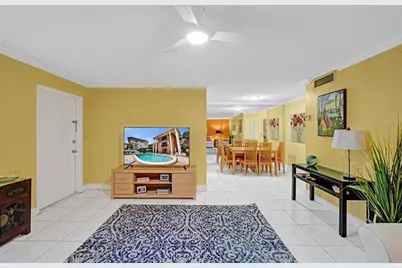 2500 NE 9th St, Unit #110, Fort Lauderdale, FL 33304 - Photo 5