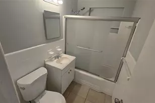 1012 NW 2nd Ave, Hallandale Beach, FL 33009 - Photo 5