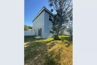 9929 NW 9th Ct, Plantation, FL 33324 - Photo 3