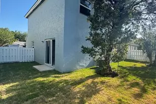 9929 NW 9th Ct, Plantation, FL 33324 - Photo 3