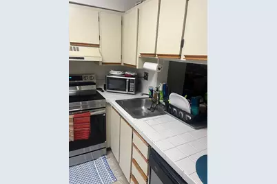 3053 N Oakland Forest Dr, Unit #201, Oakland Park, FL 33309 - Photo 3