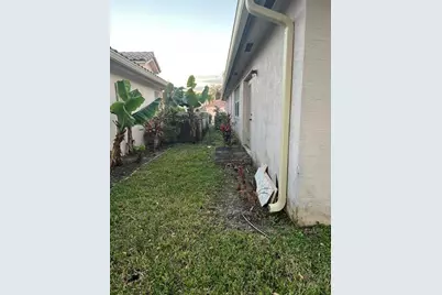 139 NW 72nd Ave, Plantation, FL 33317 - Photo 67