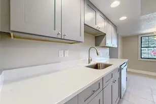 11603 W Bayshore Dr, Crystal River, FL 34429 - Photo 25