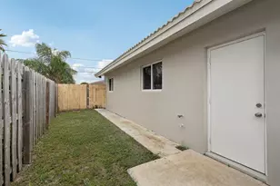 1541 NW 9th St, Boca Raton, FL 33486 - Photo 57