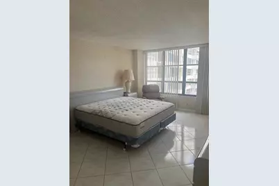 600  Three Islands Blvd, Unit #1015, Hallandale Beach, FL 33009 - Photo 11