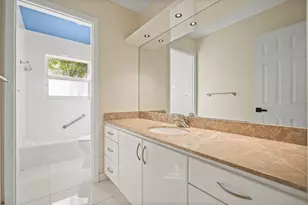 417 SE 4th St, Dania Beach, FL 33004 - Photo 43