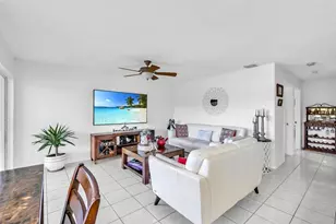 1336 SW 181st Ave, Pembroke Pines, FL 33029 - Photo 17