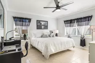 9281 Sunrise Lakes Blvd, Sunrise, FL 33322 - Photo 7