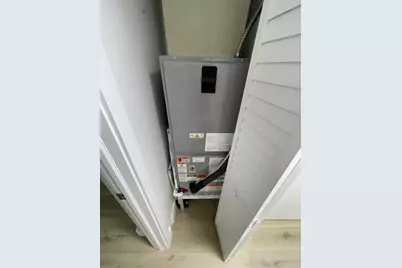 1774  Lauderdale Manor Dr, Fort Lauderdale, FL 33311 - Photo 21