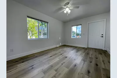 1774  Lauderdale Manor Dr, Fort Lauderdale, FL 33311 - Photo 7