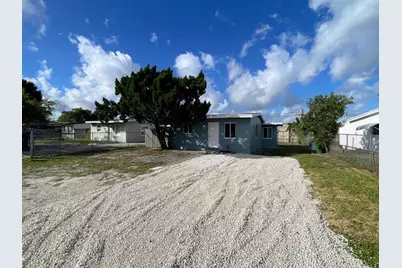 1774  Lauderdale Manor Dr, Fort Lauderdale, FL 33311 - Photo 25