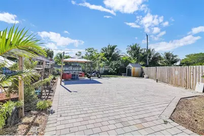 1814 NE 53rd Ct, Pompano Beach, FL 33064 - Photo 43