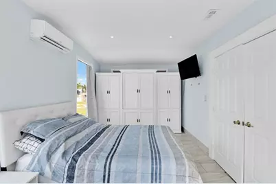 1814 NE 53rd Ct, Pompano Beach, FL 33064 - Photo 13