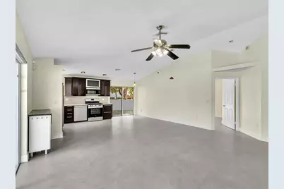 13400 NW 5th Ct, Plantation, FL 33325 - Photo 11