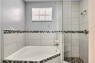 13400 NW 5th Ct, Plantation, FL 33325 - Photo 45