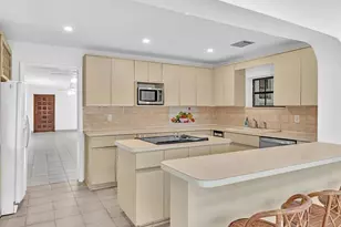 8020 SW 19th St, Miami, FL 33155 - Photo 13