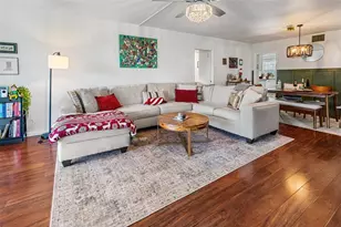 3930 Oaks Clubhouse Dr, Pompano Beach, FL 33069 - Photo 5