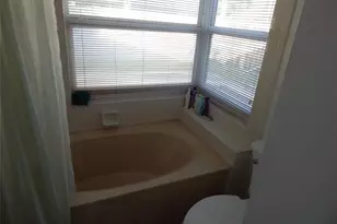 7921 NW 4th St, Plantation, FL 33324 - Photo 9