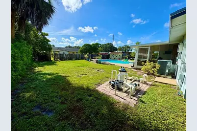 3474  Southern Pines Dr, Fort Pierce, FL 34982 - Photo 3